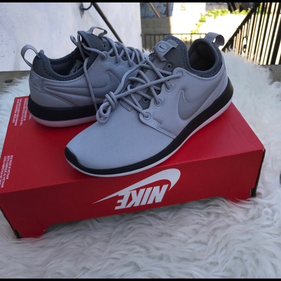 NIKE AUTHENTIC women’s ROSHE II sz 8 new - Picture 7 of 7